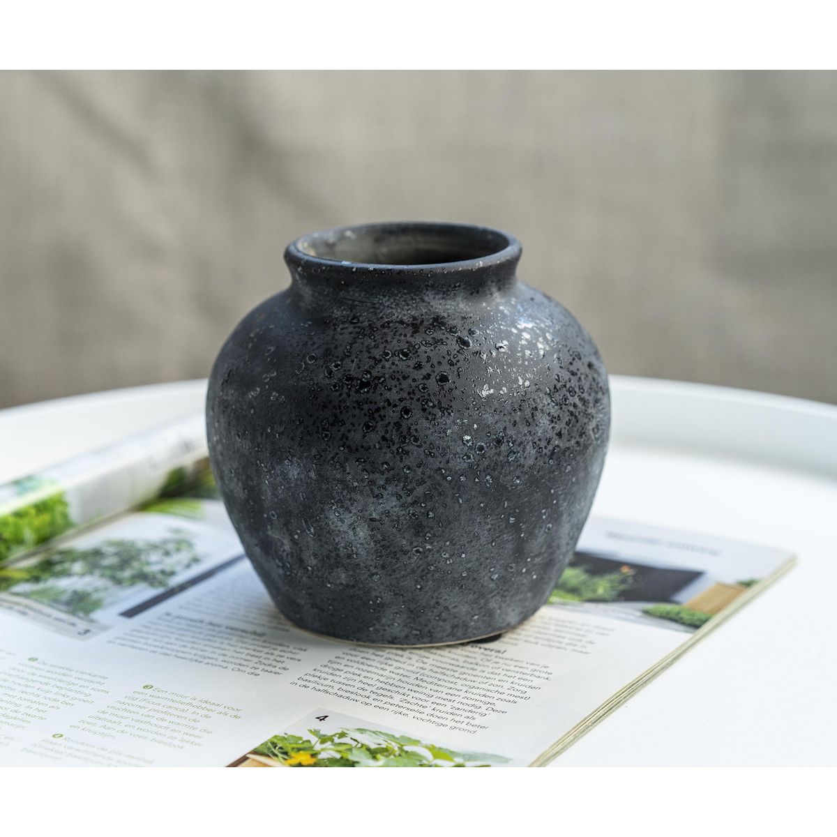 JUST HOME COLLECTION - Jarrón Terra Negro 23x21cm