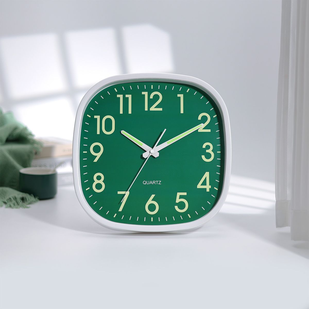 CASA BONITA - Reloj con Función Noche Verde 30cm