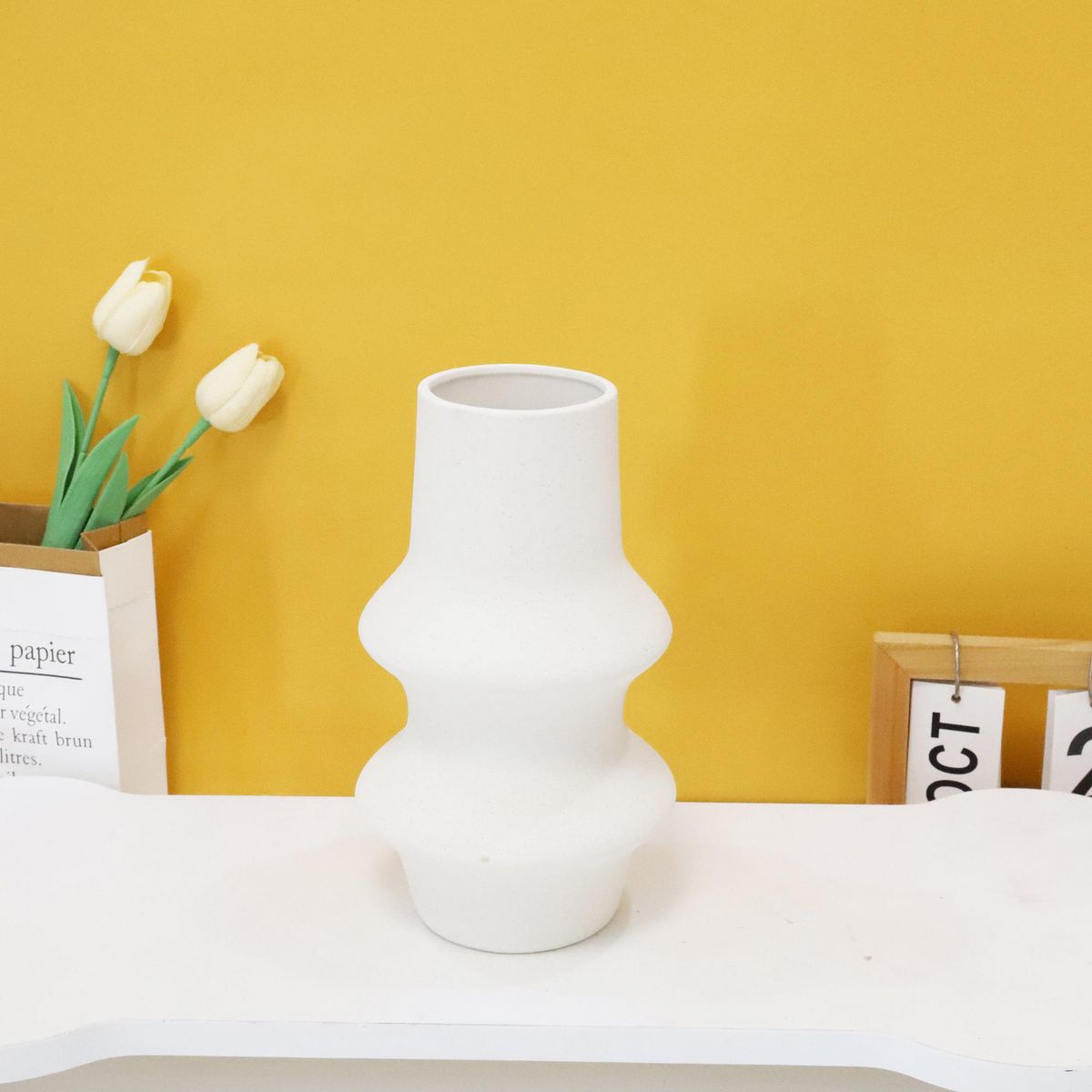 JUST HOME COLLECTION - Florero de Cerámica Blanco 22.6cm