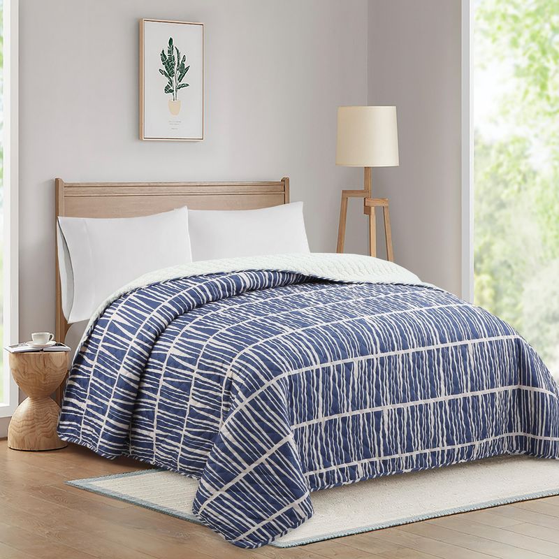 JUST HOME COLLECTION - Quilt Sherpa Estampado Azul 1.5 Plazas
