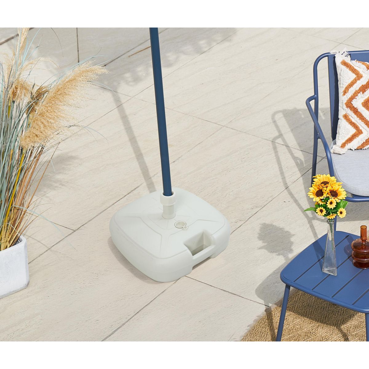 JUST HOME COLLECTION - Base para Sombrilla Resina 20L Blanca