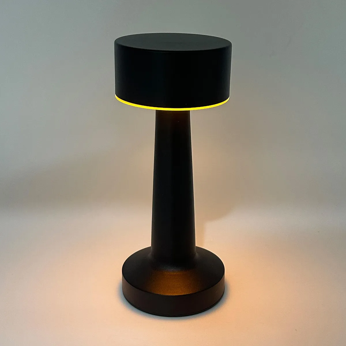 JUST HOME COLLECTION - Lámpara de Escritorio Recargable Oslo Negro 3 W 9x21.5 cm