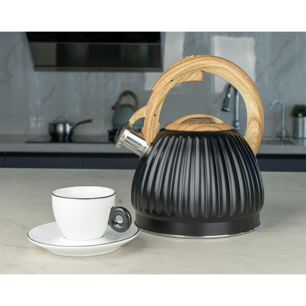 JUST HOME COLLECTION - Tetera con Líneas 3lt Acero Inoxidable Negro/Verde