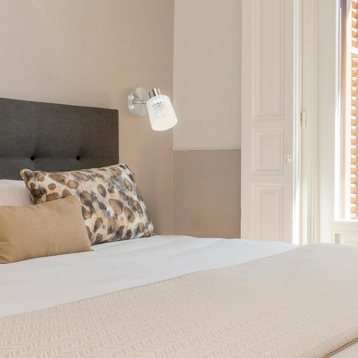 JUST HOME COLLECTION - Aplique Padron 1L E27 Metal Gris/Plata Satinado