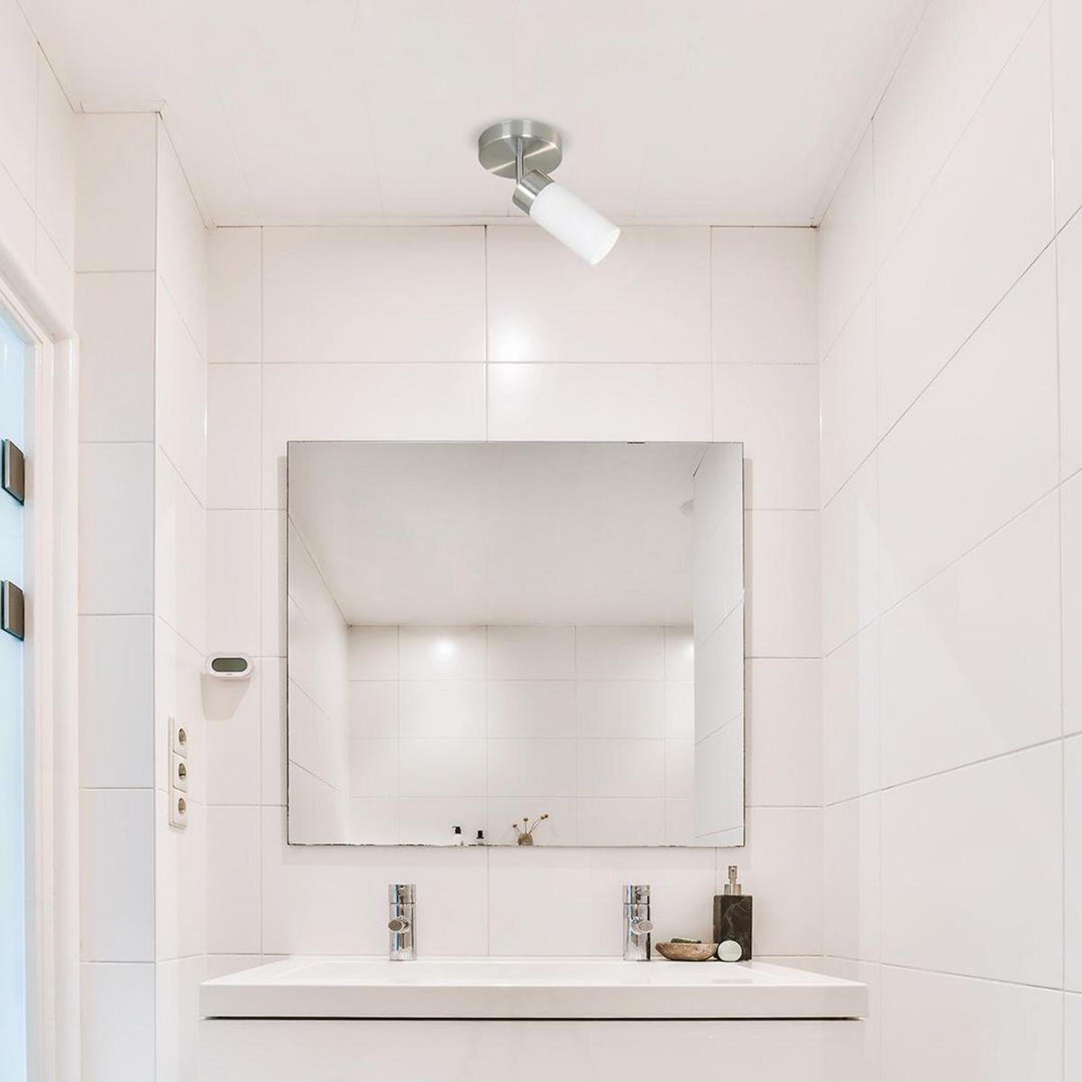 JUST HOME COLLECTION - Aplique Denver 1 Luz E27 Satinado