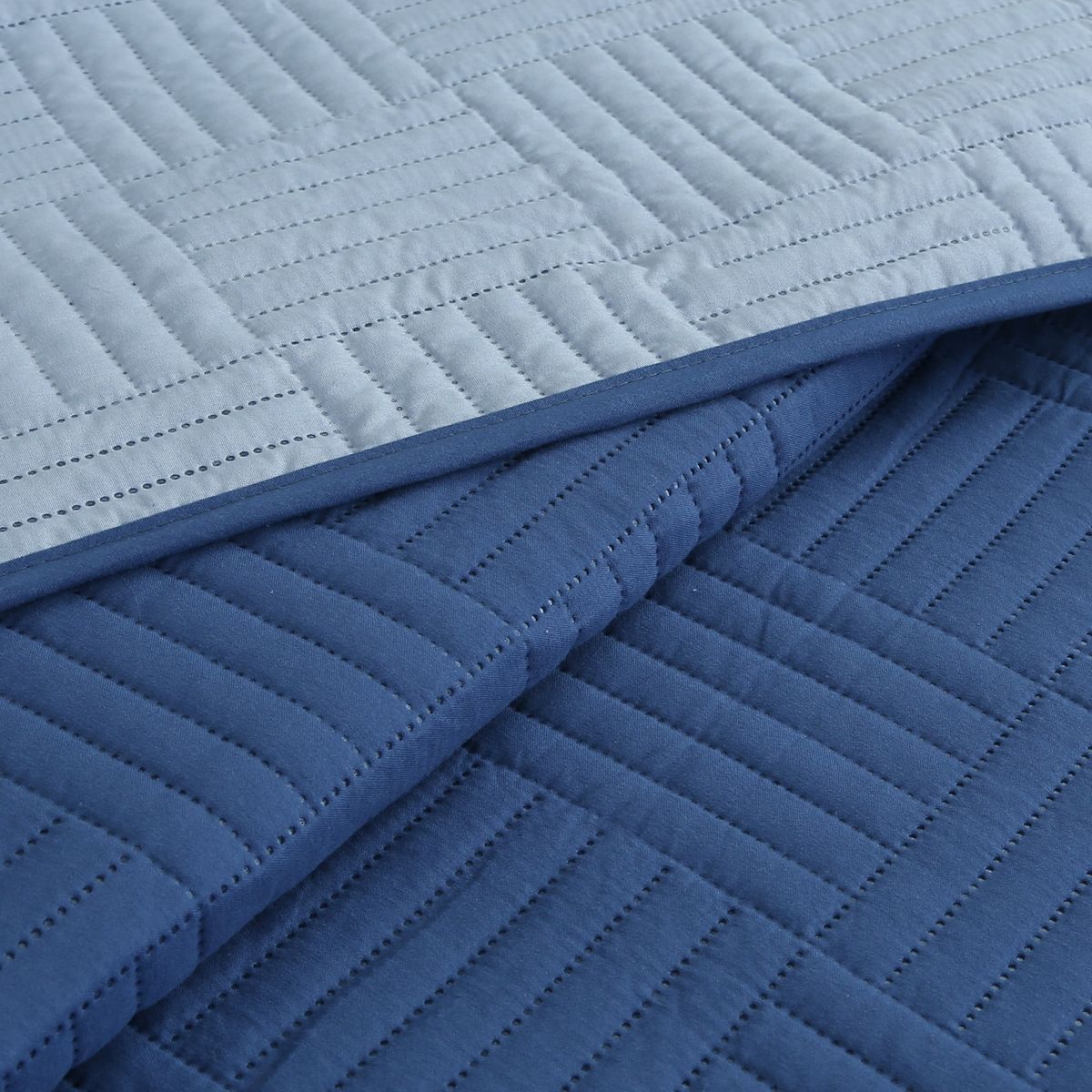 JUST HOME COLLECTION - Cubrecama Bicolor 1.5 Plazas Color Azul