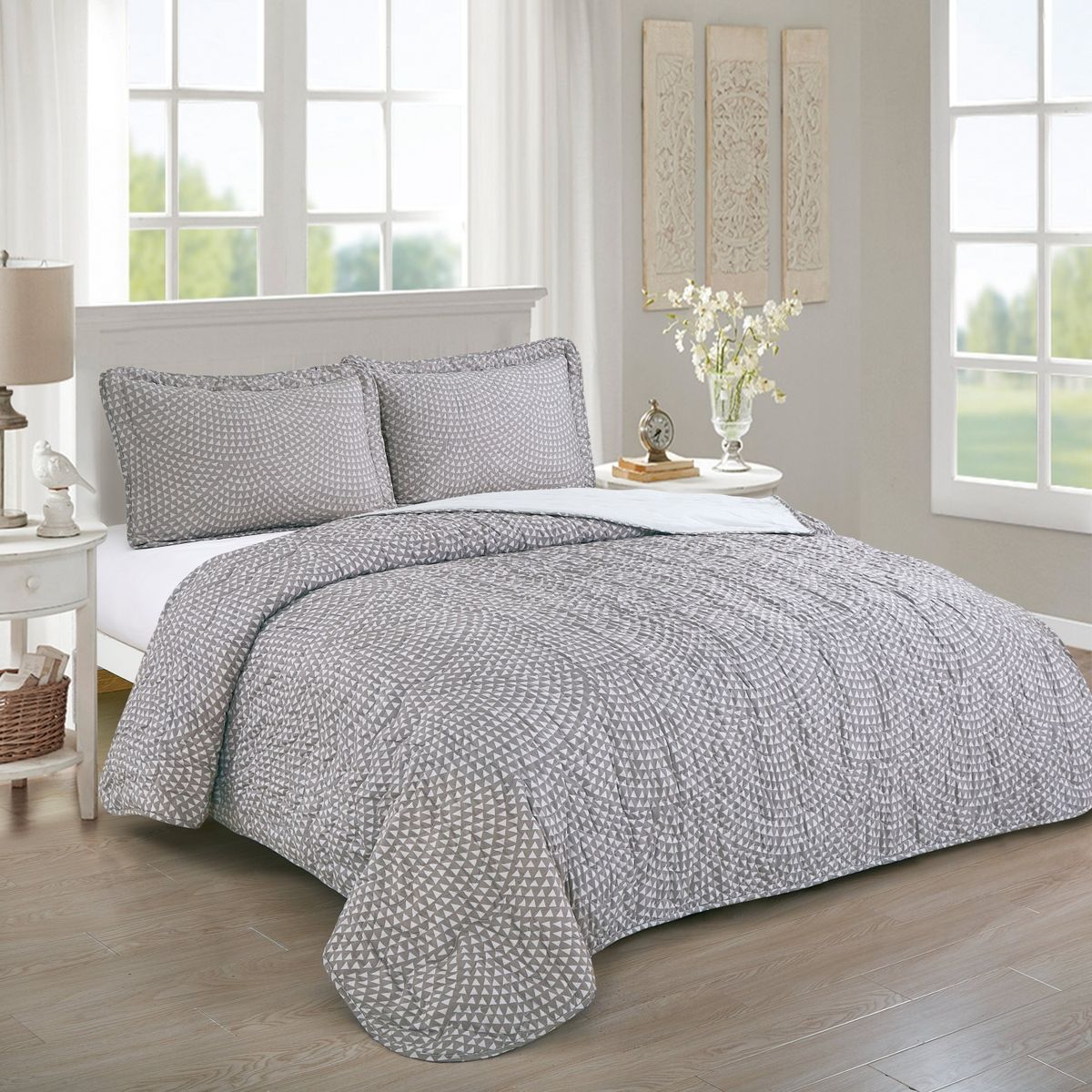 JUST HOME COLLECTION - Quilt Urbano Estampado King Gris