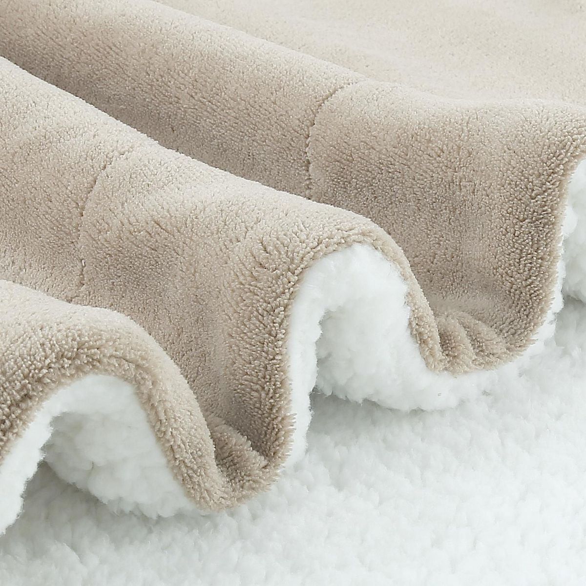 JUST HOME COLLECTION - Frazada Coral King Beige