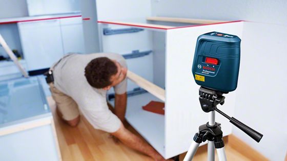 Nivel Láser de líneas 15 metros con línea lateral Bosch Nivelox con Maletín