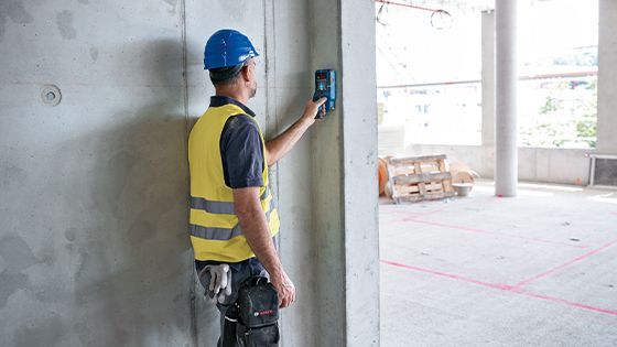 Detector y Scanner de Materiales Bosch D-TECT 200 C