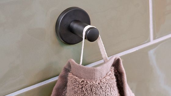 ganchos para toallas, ganchos adhesivos, ganchos para toallas de baño, ganchos para baño, ganchos adhesivos para pared, ganchos de acero inoxidable, accesorios de baño, decoración de baños, diseño de baños modernos, remodelación de baños, artículos de baño