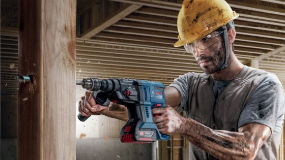 Amoladora inalámbrica 18V Bosch GWS 180-LI + Rotomartillo inalámbrico 18 V Bosch GBH 180-LI Brushless 