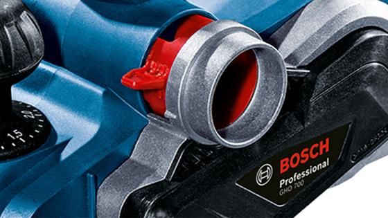 Cepillo para Madera Bosch GHO 700 con 700W