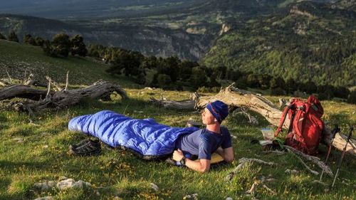 Camping, Carpas, bancos, iluminación, productos para acampar, sleepings, colchones para acompar, ropa para acampar, campamento