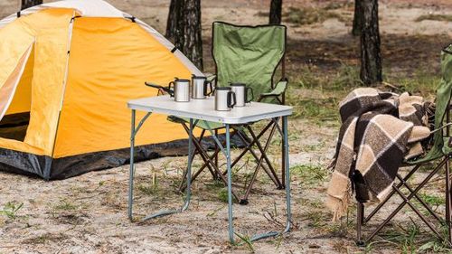 Camping, Carpas, bancos, iluminación, productos para acampar, sleepings, colchones para acompar, ropa para acampar, campamento