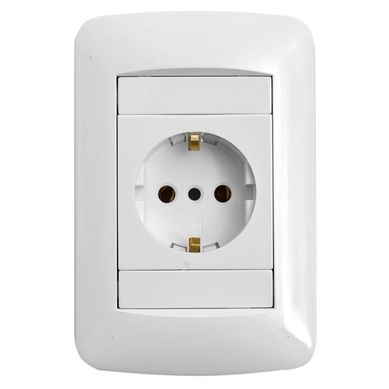Conjunto de 1 toma schuko con plaqueta blanca