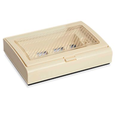 Placa 3 m�dulos con membrana IP54 marfil