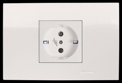 Armado 1 schuko