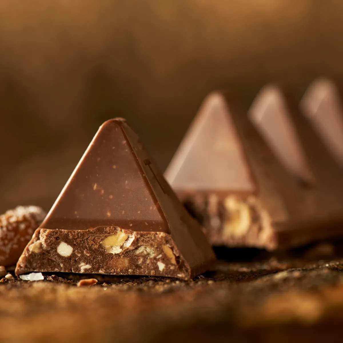 TOBLERONE - Chocolate Leche