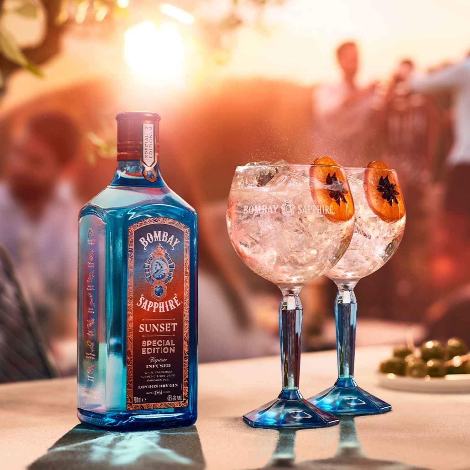 Gin Bombay Sapphire Sunset 43° 700 ml | Tottus Chile