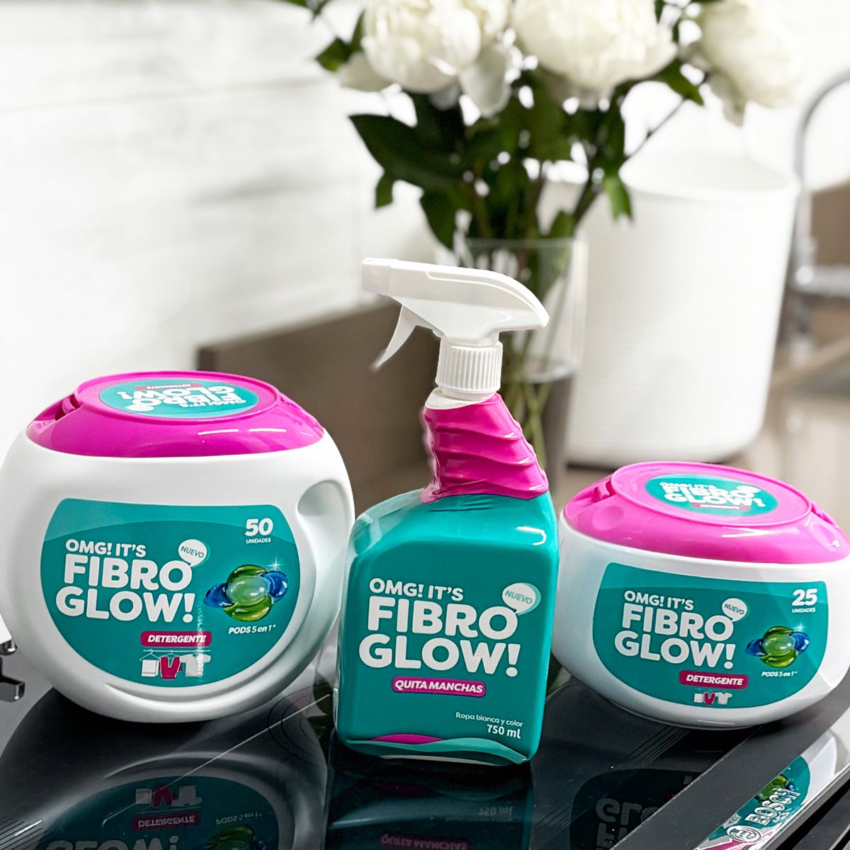 FIBRO - Quita Manchas para Ropa Blanca y Color Biodegradable Fibro Glow 750 ml