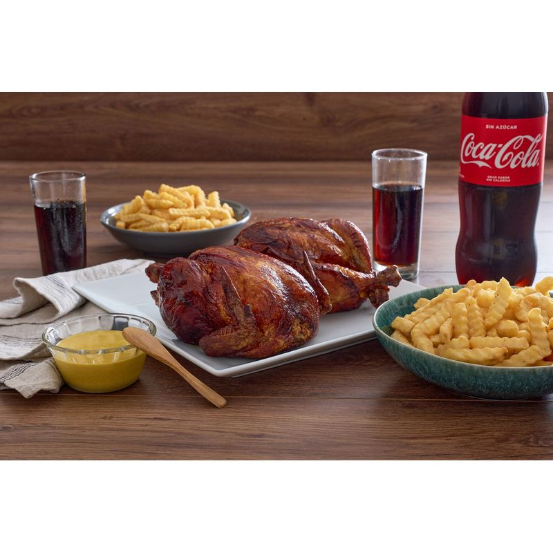 TOTTUS - Dos Pollos Rostizado + 2 Papas + Coca Cola Sin Azúcar 1.5 L