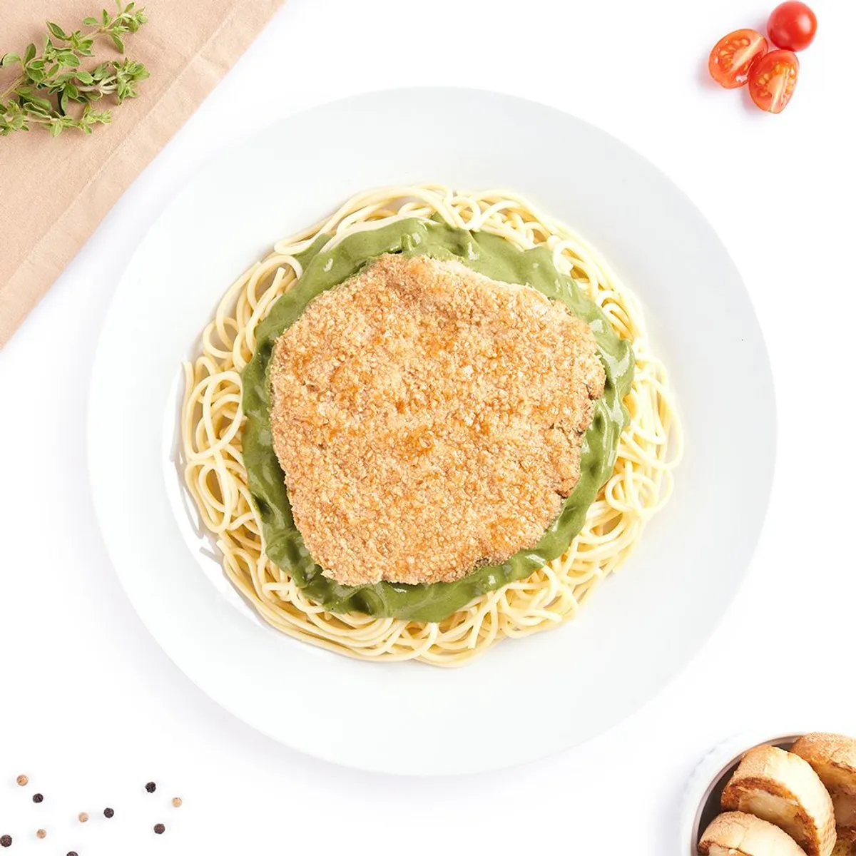 TOTTUS - Tallarines Con Salsa Pesto Y Milanesa