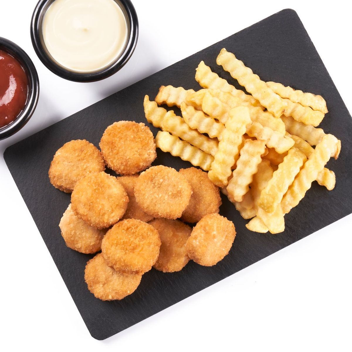 TOTTUS - Nuggets de Pollo x 10 Und + Papas Fritas