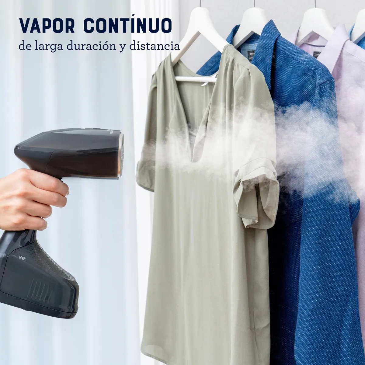 OSTER - Vaporizador de Prendas Portátil Oster