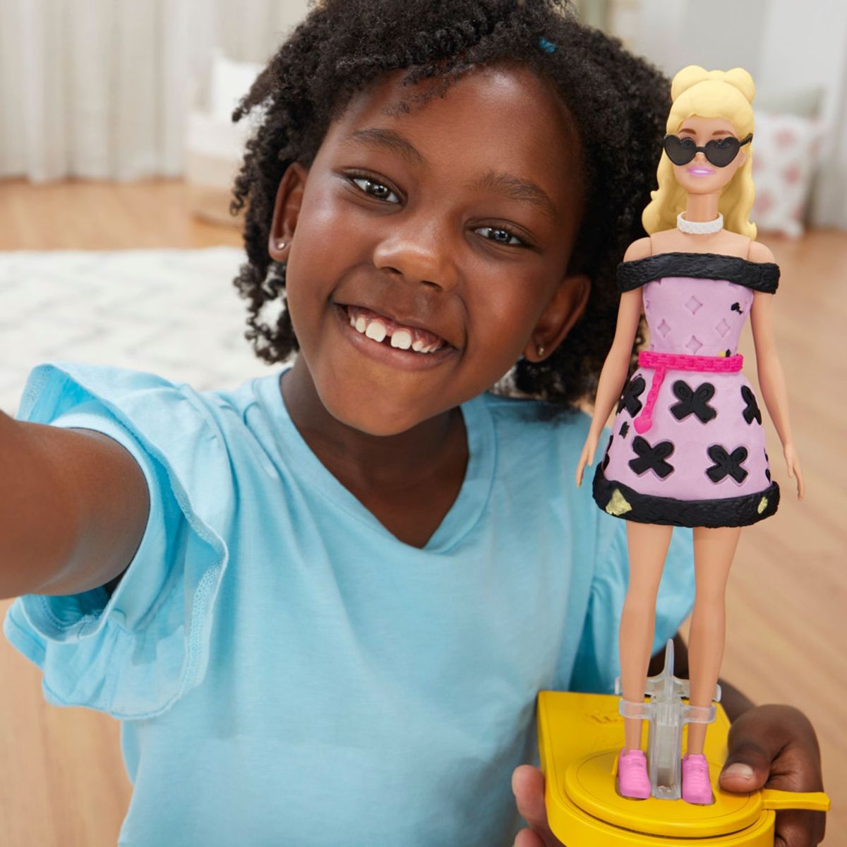 PLAY DOH - Playdoh Barbie Crea Ropa para Muñecas