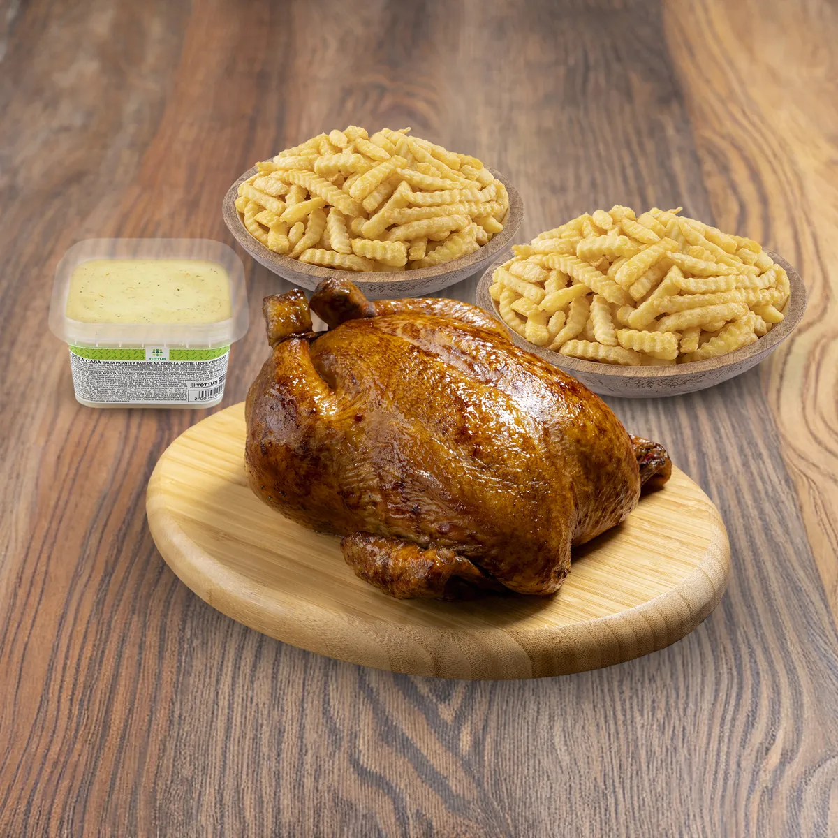 TOTTUS - Pollo Rostizado + 2 Porciones De Papas + Pote De Ají 250 g